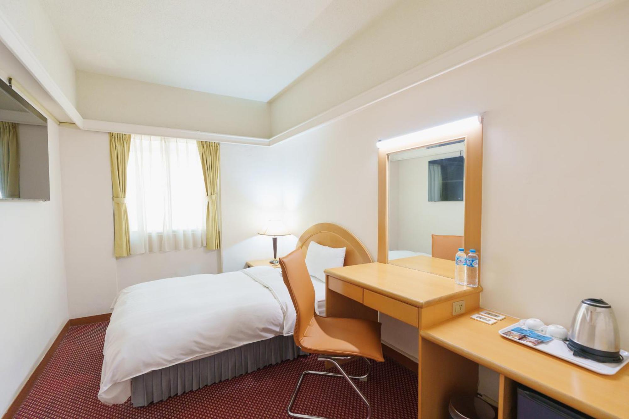 טאינאן Oriental Hotel מראה חיצוני תמונה