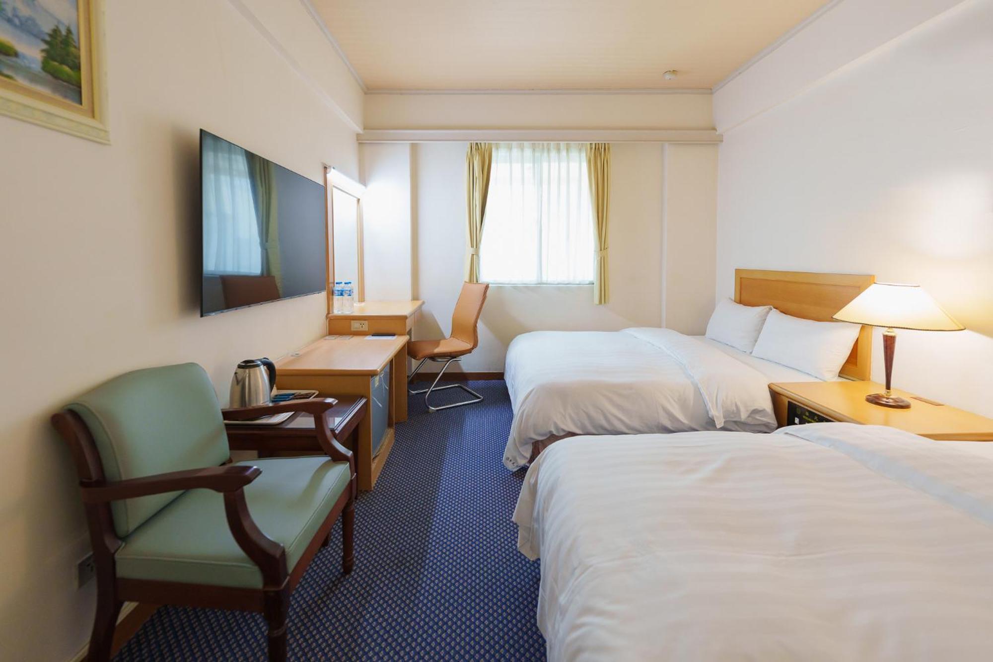טאינאן Oriental Hotel מראה חיצוני תמונה