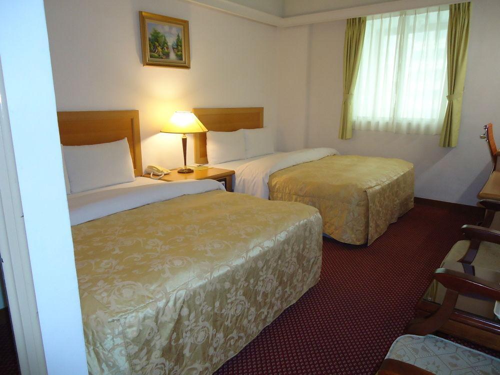 טאינאן Oriental Hotel מראה חיצוני תמונה