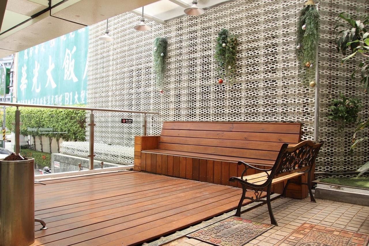 טאינאן Oriental Hotel מראה חיצוני תמונה